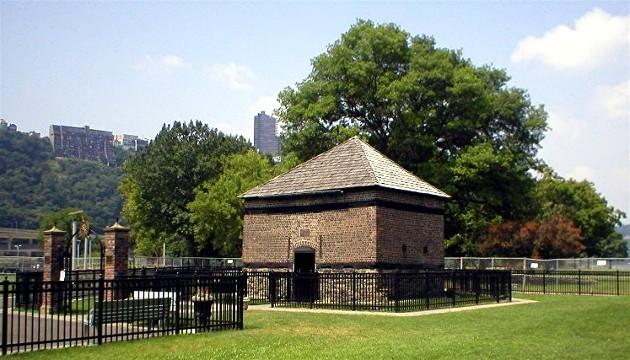 The Blockhouse at Fort Pitt in 2005.