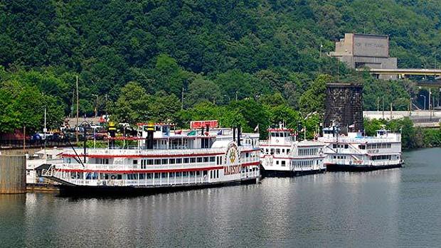 Three ships of the Gateway Clipper Fleet at
their moorings along the Monongahela River
near the Station Square launching platform.
