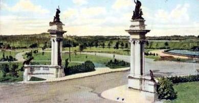 The entrance
 to Highland Park