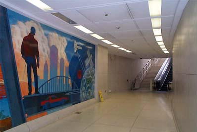 The tunnel connecting USX Tower
to the Steel Plaza subway station