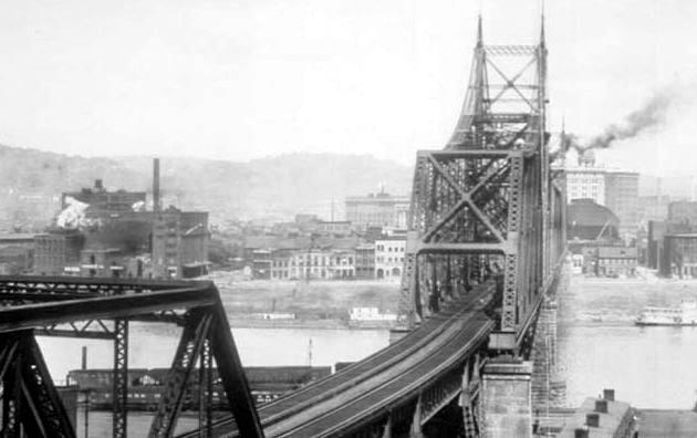 The Wabash Bridge over the Monongahela River - 1907.