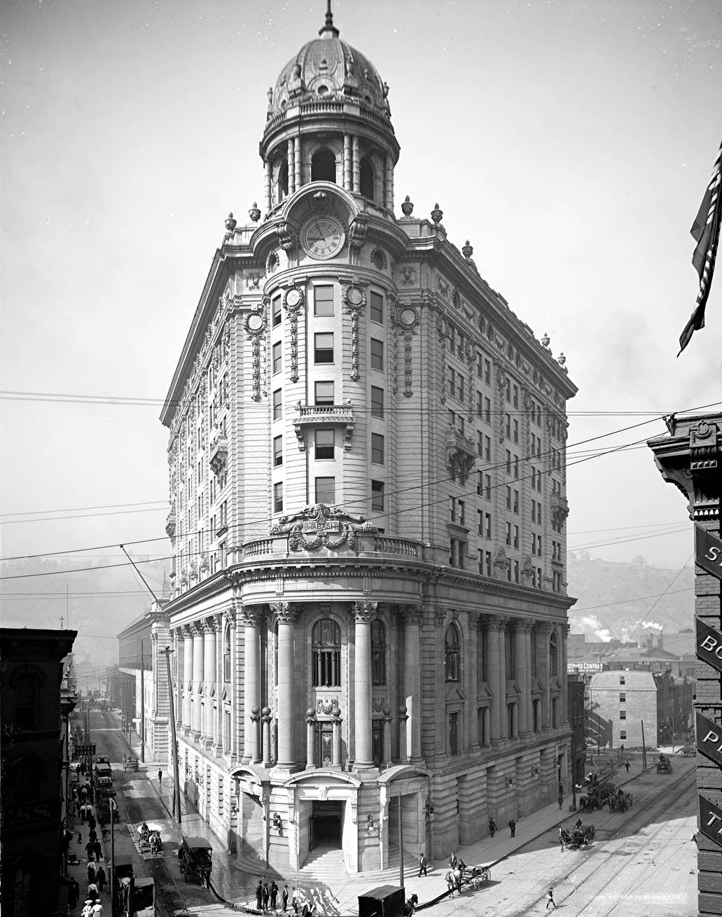 The Wabash Terminal at Liberty Avenue
and Ferry Street, opened in 1905.