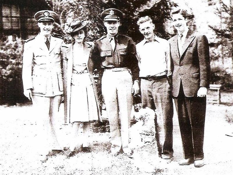 Tommy Cullison and family - 1943.