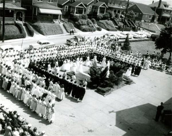 Elizabeth Seton High School
May Crowning - 1949