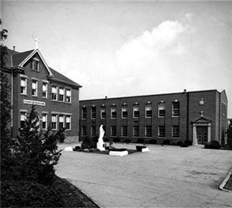 The old school building
and the new addition in 1954,
a year after completion.