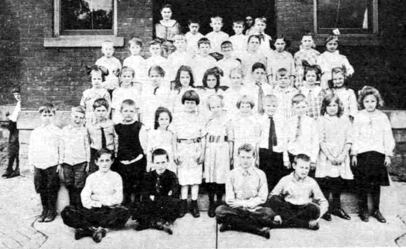 West Liberty School - 1919