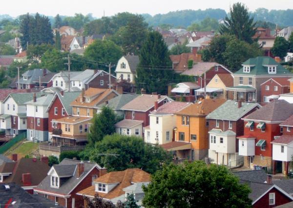Brookline Photo Contest Winner, submitted by Doug Brendel.
Hillside homes along the rolling hills of Brookline.